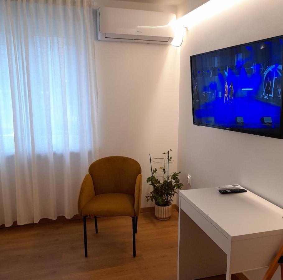 Studio Apartman Four Pearls Karlovac Ngoại thất bức ảnh